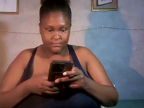 Snapshot of sweetmilkylady chatting on 05-01-26, 04:23 sweetmilkylady online show from 05-01-26, 04:23
