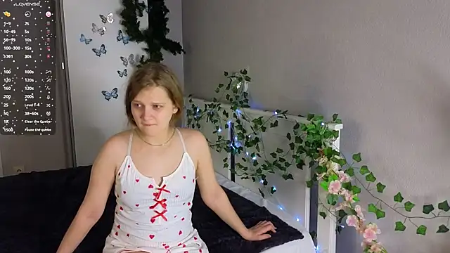 HazeElariel online show from 04-14-26, 03:17