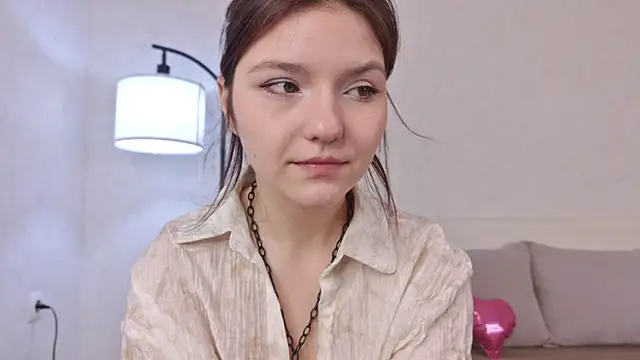 NyraVesperis online show from 05-07-26, 06:28