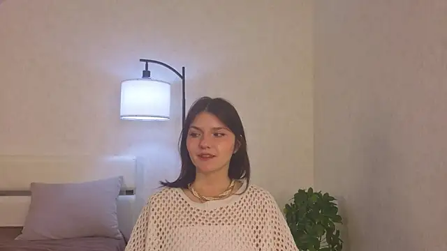 NyraVesperis online show from 04-18-26, 06:38