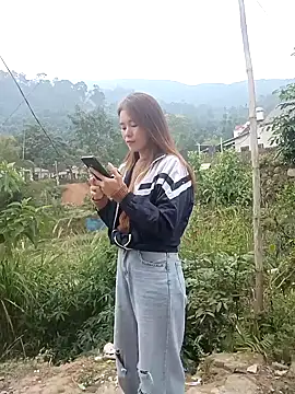 Snapshot of Chinchink2 chatting on 12-22-25, 12:55 Chinchink2 online show from 12-22-25, 12:55