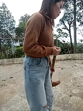 Snapshot of Chinchink2 chatting on 12-20-25, 12:13 Chinchink2 online show from 12-20-25, 12:13