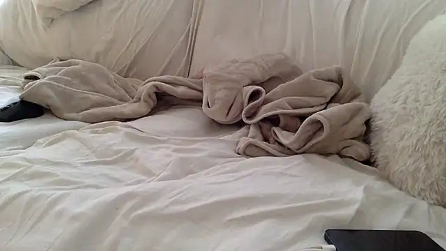 ijustturned18today online show from 03-12-26, 11:14