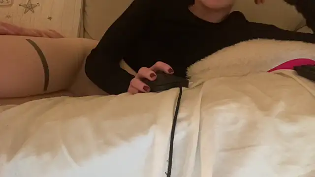 ijustturned18today online show from 02-21-26, 08:44