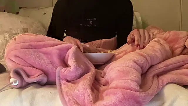 ijustturned18today online show from 02-10-26, 08:08