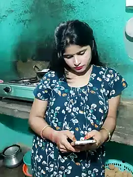 Snapshot of Cuple_masti72 chatting on 06-19-26, 02:34 Cuple masti72 online show from 06-19-26, 02:34