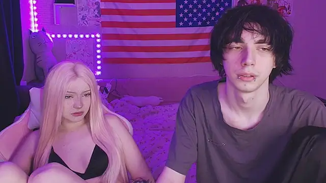 Snapshot of midnight_memories chatting on 02-10-26, 12:53 midnight memories online show from 02-10-26, 12:53