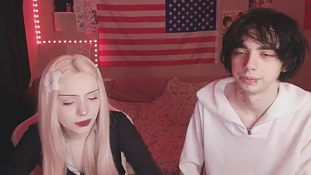 Snapshot of midnight_memories chatting on 02-14-26, 01:06 midnight memories online show from 02-14-26, 01:06