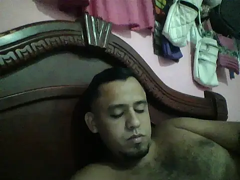 Snapshot of lesoley chatting on 02-11-26, 03:17 lesoley online show from 02-11-26, 03:17