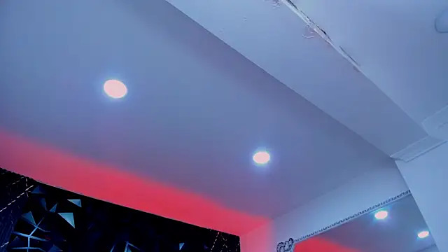 Snapshot of AriadnaLoren chatting on 02-14-26, 04:23 AriadnaLoren online show from 02-14-26, 04:23