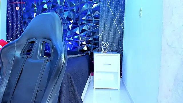 AriadnaLoren online show from 03-22-26, 04:16