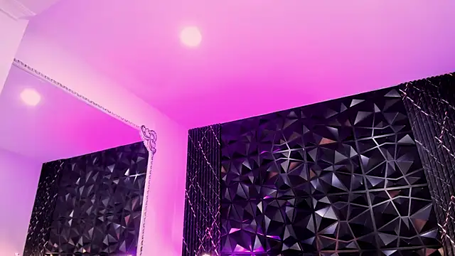 Snapshot of AriadnaLoren chatting on 02-15-26, 07:51 AriadnaLoren online show from 02-15-26, 07:51