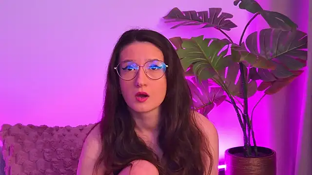 TheaMalekoo online show from 03-20-26, 07:42