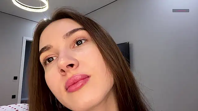 SepiahLune online show from 02-10-26, 08:02