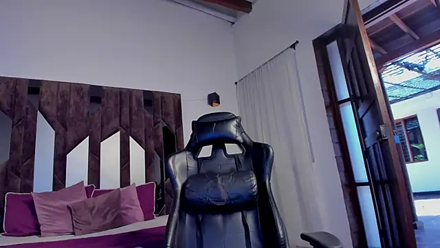 J king   online show from 06-27-26, 03:51