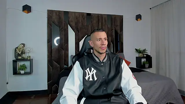 J king   online show from 06-20-26, 02:11