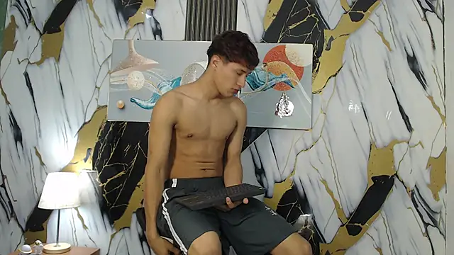 Snapshot of YOUNG_GUYS1 chatting on 02-20-26, 01:35 YOUNG GUYS1 online show from 02-20-26, 01:35