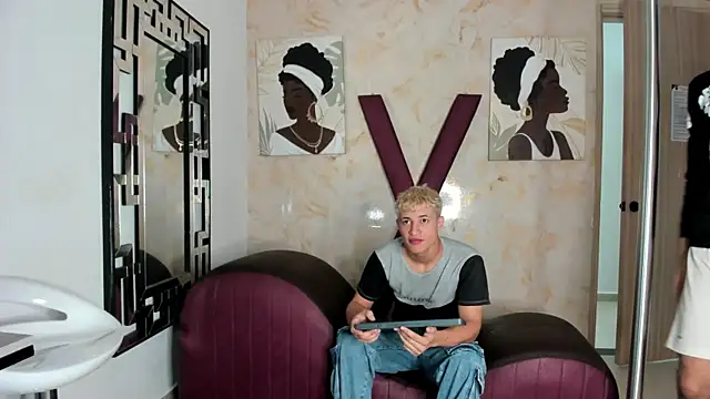 YOUNG GUYS1 online show from 04-03-26, 01:17