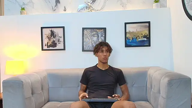 Snapshot of YOUNG_GUYS1 chatting on 02-13-26, 01:27 YOUNG GUYS1 online show from 02-13-26, 01:27