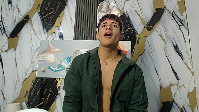 Snapshot of YOUNG_GUYS1 chatting on 02-17-26, 01:36 YOUNG GUYS1 online show from 02-17-26, 01:36