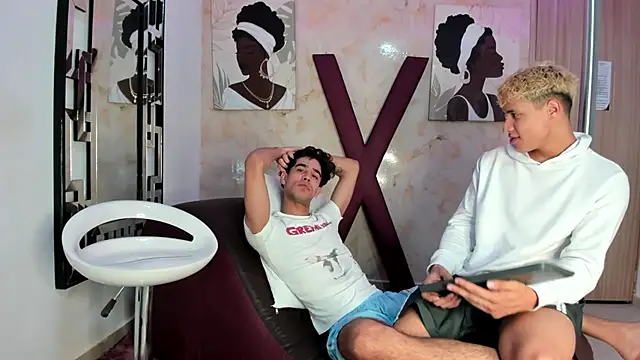 YOUNG GUYS1 online show from 04-14-26, 07:24