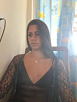 Snapshot of SrtaSexy chatting on 12-20-25, 04:10 SrtaSexy online show from 12-20-25, 04:10