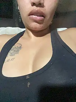 liliymike19 online show from 01-07-26, 03:33