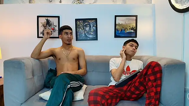 HORNY PRETTY online show from 04-16-26, 09:39