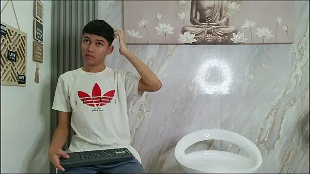 HORNY PRETTY online show from 02-10-26, 01:32