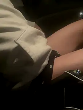 Snapshot of CHARLYfeet chatting on 12-19-25, 11:40 CHARLYfeet online show from 12-19-25, 11:40