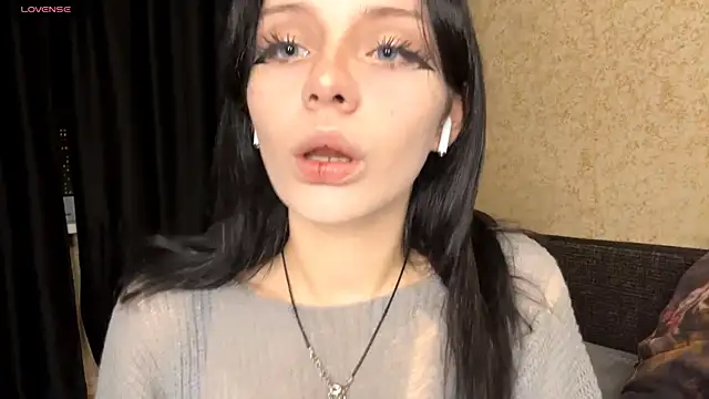 Eva blo0m online show from 12-20-25, 05:05