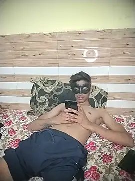 xoupleaura online show from 04-05-26, 05:47