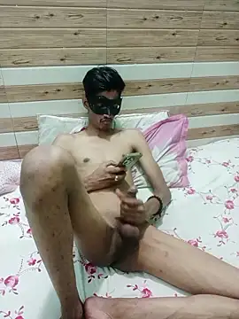 xoupleaura online show from 04-29-26, 08:40