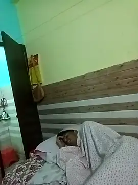 xoupleaura online show from 04-13-26, 03:32