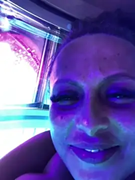 Snapshot of Welsh_Maya221x chatting on 01-11-26, 03:41 Welsh Maya221x online show from 01-11-26, 03:41