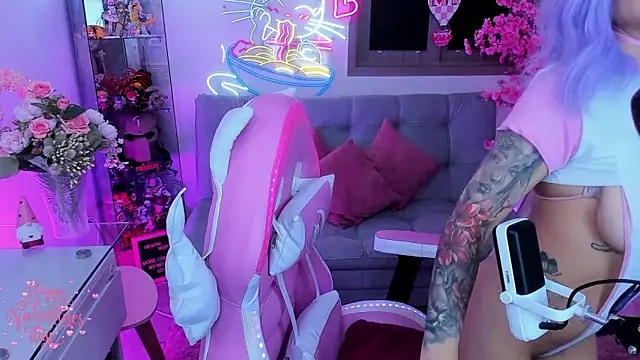 Hayami Lee online show from 02-11-26, 02:11