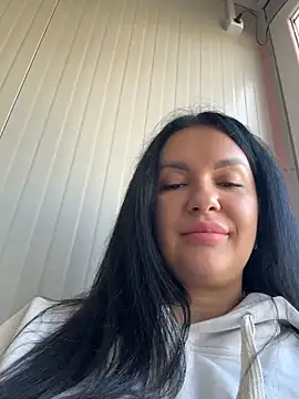 Snapshot of MeganBlueq chatting on 01-07-26, 11:48 MeganBlueq online show from 01-07-26, 11:48