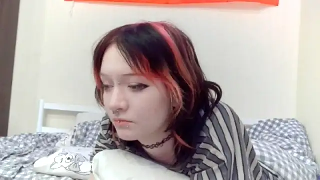 Shine Luna online show from 02-11-26, 05:02