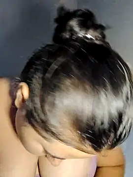 Snapshot of alexacurvy05 chatting on 02-14-26, 08:53 alexacurvy05 online show from 02-14-26, 08:53