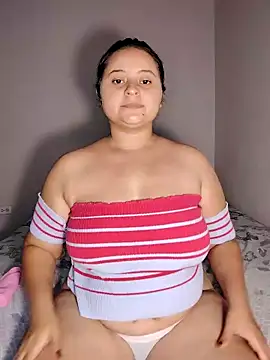 Snapshot of alexacurvy05 chatting on 02-10-26, 01:48 alexacurvy05 online show from 02-10-26, 01:48