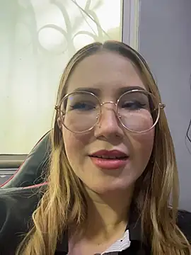 Snapshot of Annyhathatway chatting on 04-02-26, 08:26 Annyhathatway online show from 04-02-26, 08:26