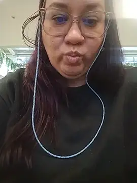 Snapshot of sharon_G chatting on 05-24-26, 06:30 sharon G online show from 05-24-26, 06:30