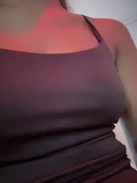 Snapshot of Valeria-escobar chatting on 06-11-26, 12:02 Valeria-escobar online show from 06-11-26, 12:02