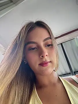 Snapshot of Valeria-escobar chatting on 06-10-26, 12:39 Valeria-escobar online show from 06-10-26, 12:39