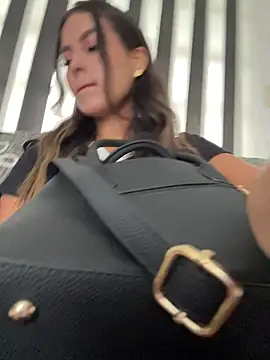 Valeria-escobar online show from 04-15-26, 01:37