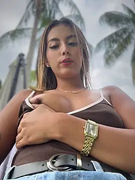 Snapshot of Valeria-escobar chatting on 07-11-26, 11:43 Valeria-escobar online show from 07-11-26, 11:43