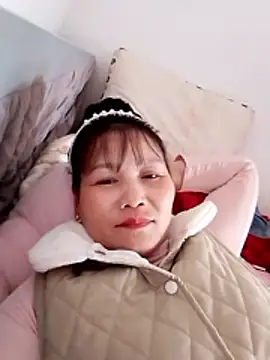 Snapshot of Cako-naka chatting on 02-05-26, 05:47 Cako-naka online show from 02-05-26, 05:47