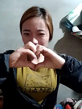 little-effy online show from 04-02-26, 11:39