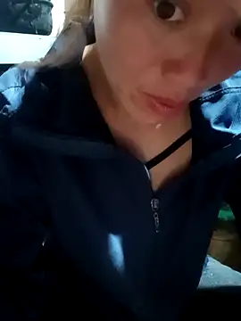 Snapshot of little-effy chatting on 06-07-26, 11:37 little-effy online show from 06-07-26, 11:37