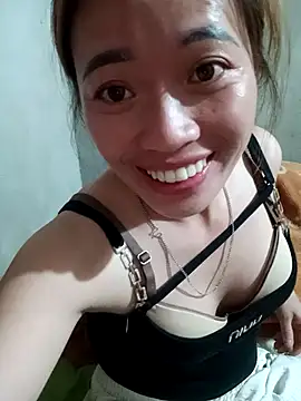 Snapshot of little-effy chatting on 05-02-26, 12:10 little-effy online show from 05-02-26, 12:10